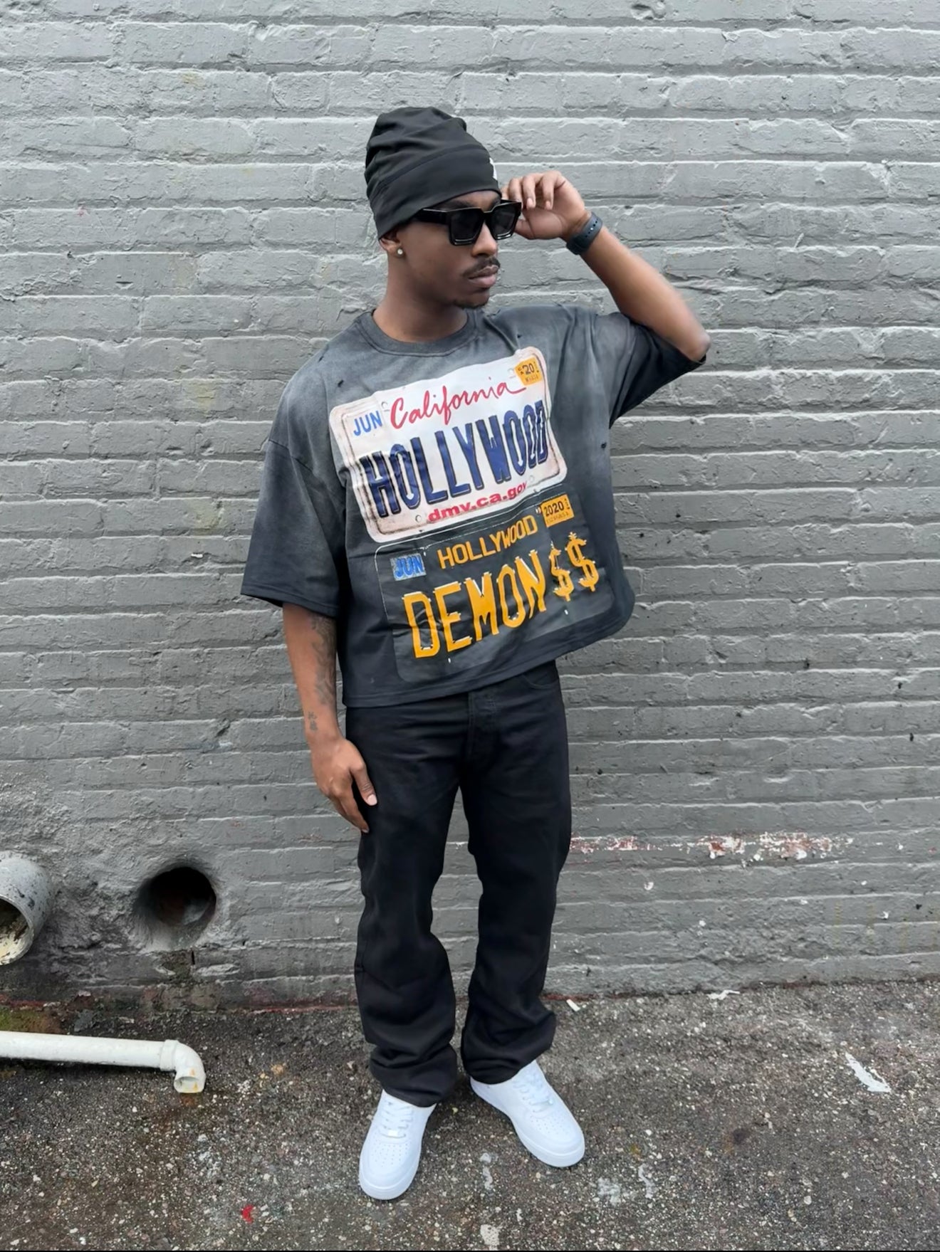 BLACK LICENSE TEE
